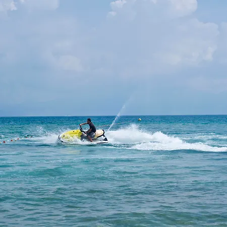 Resort Radisson Blu &