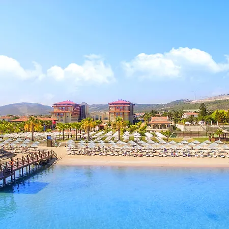 Rezort Radisson Blu &