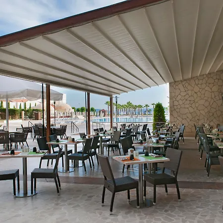 切什梅丽笙布鲁spa度假酒店 5*