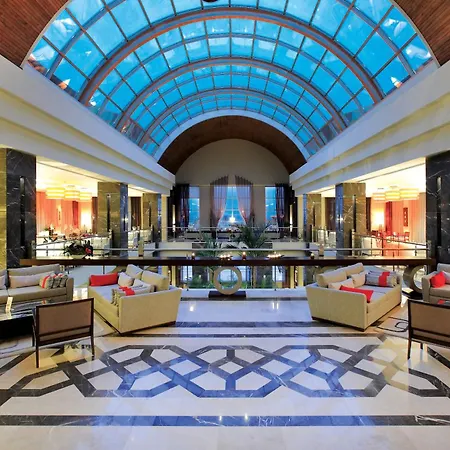 Rezort Radisson Blu &