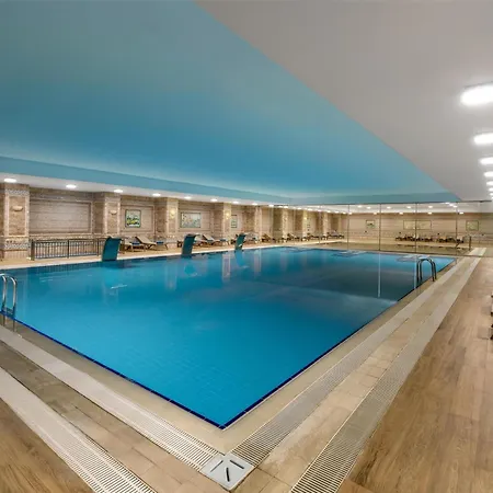 Radisson Blu & Курортний комплекс Чешме