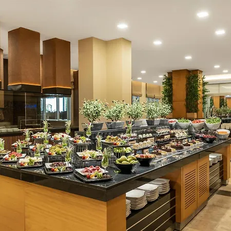 Курортний комплекс Radisson Blu & Чешме