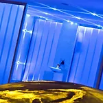 Radisson Blu &