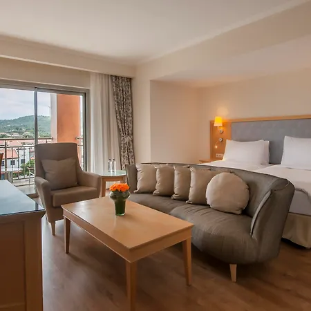 切什梅丽笙布鲁spa度假酒店 Çeşme