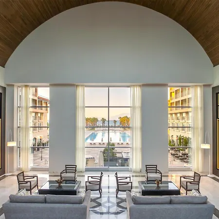 Radisson Blu & Üdülőközpont 5*