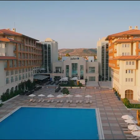 Radisson Blu & Üdülőközpont Çeşme