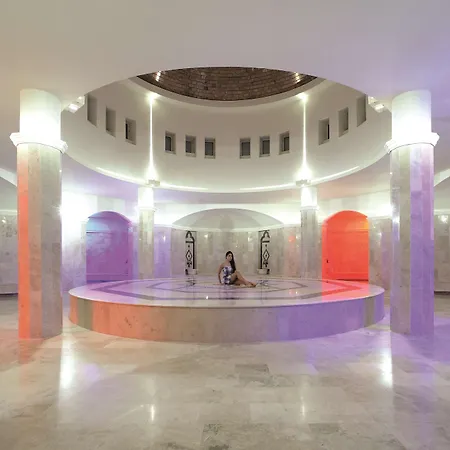 Radisson Blu & Çeşme