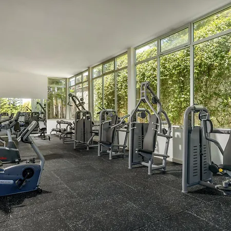 Üdülőközpont Radisson Blu & 5*