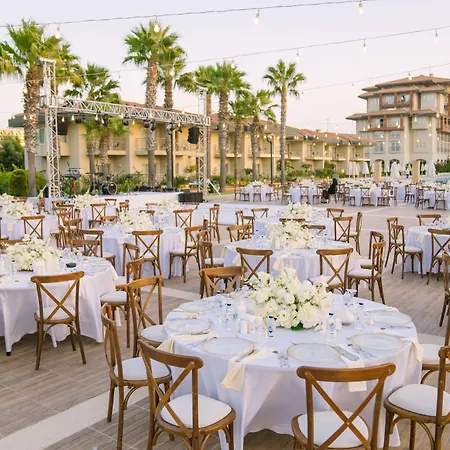 Radisson Blu & 5* Çeşme