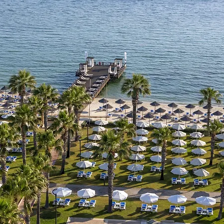 Radisson Blu & 5* Çeşme