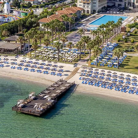 Radisson Blu &