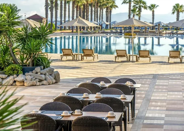 切什梅丽笙布鲁spa度假酒店 5* Çeşme