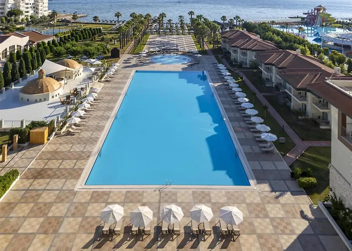 切什梅丽笙布鲁spa度假酒店 5*